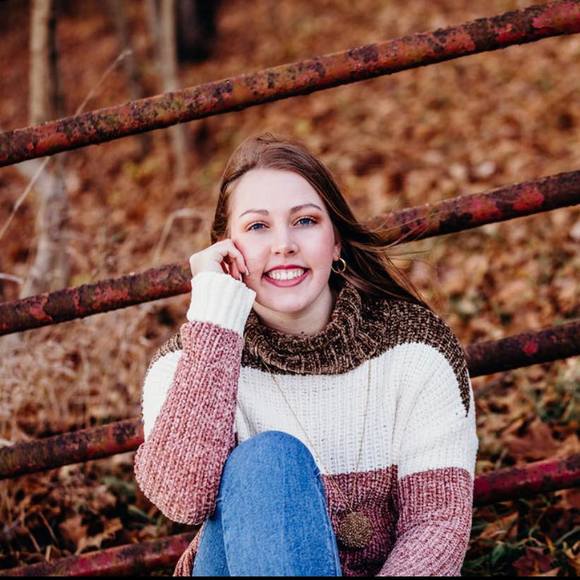 Profile Picture of Carson Wyatt (@carsonewyatt) on Poshmark