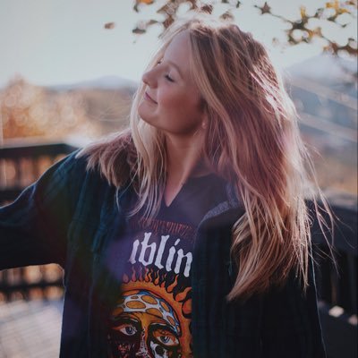 Profile Picture of Kristin Lyle George☼ (@KristinLyleG) on Twitter