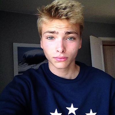 Profile Picture of Charles Crué (@charloucrue) on Twitter