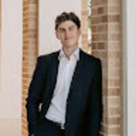 Profile Picture of Steven Teel (@teelsteven21) on Poshmark