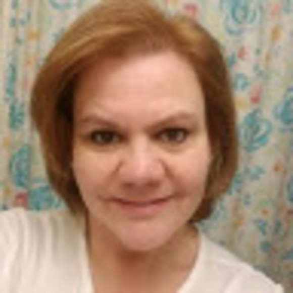 Profile Picture of Ruth Obermaier (@goofypurplecat) on Poshmark