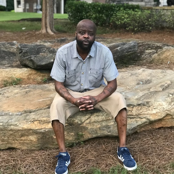 Orville Bradshaw - Poshmark Profile Picture of Orville Bradshaw (@orvilleb) on Poshmark