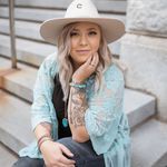 Profile Picture of Kenzie // BLONDE SPECAILIST (@kenzies_colors) on Instagram