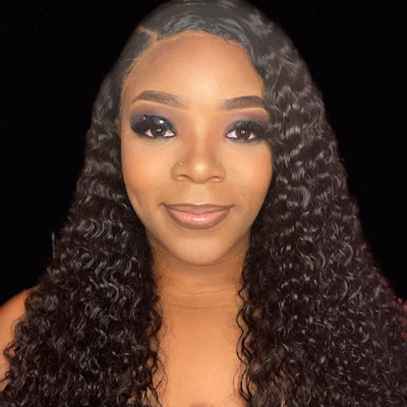 Profile Picture of Candice Renee (@scorpiovixen96) on Poshmark