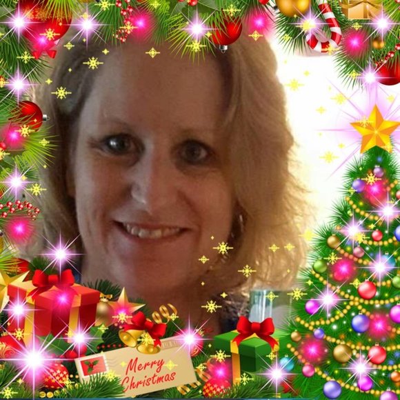 Profile Picture of Sharon Chambers (@scham806) on Poshmark