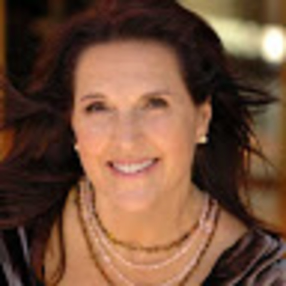 Profile Picture of Joann Geffen (@jgeffen) on Poshmark