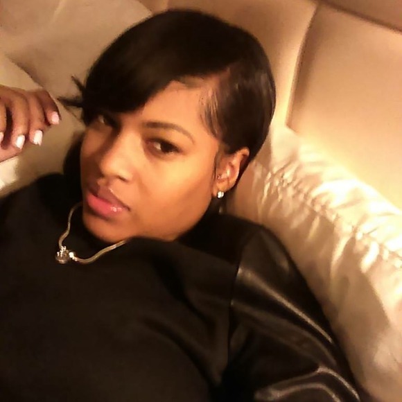 Profile Picture of Javonda Floyd (@4everloveme) on Poshmark