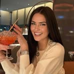 Profile Picture of Julia Fernando (@Julia-Fernando) on Facebook