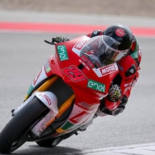 Nicholas Spinelli - Instagram Profile Picture of Nicholas Spinelli (@spinelli.nicholas) on Instagram