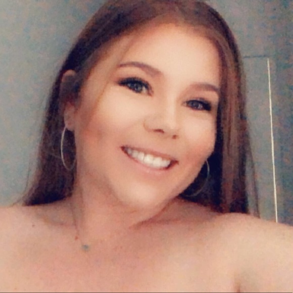 Profile Picture of Makenna Lipelt (@mlipelt) on Poshmark