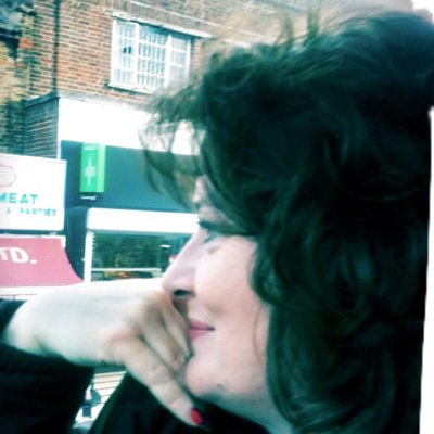 Profile Picture of Joan Walsh (@JoanWalshIrArt) on Twitter