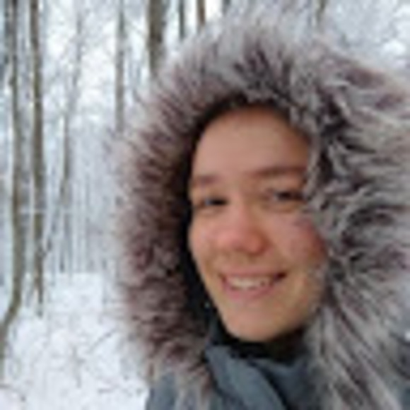 Profile Picture of Rebekah Oberholtzer (@bekfaith03) on Poshmark