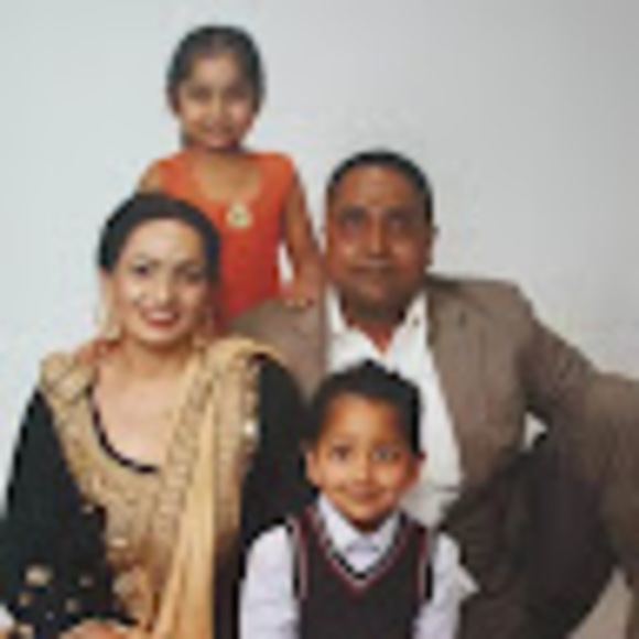 Profile Picture of Jagsir Toor (@jagsirtoor76) on Poshmark