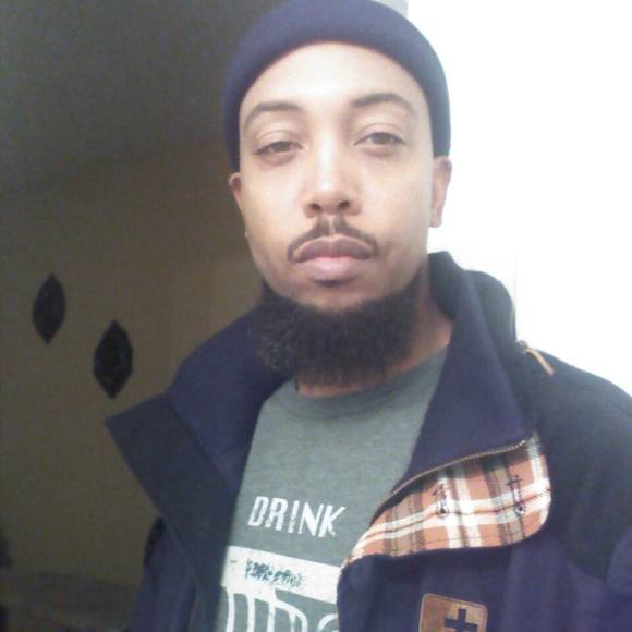 Profile Picture of Brian Moody (@bjmoody78) on Poshmark