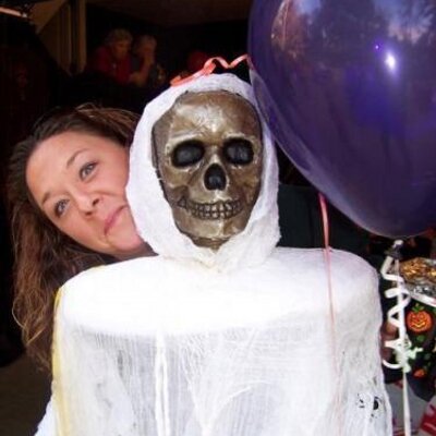Profile Picture of Margaret Mcpherson (@locawlbdebend) on Twitter