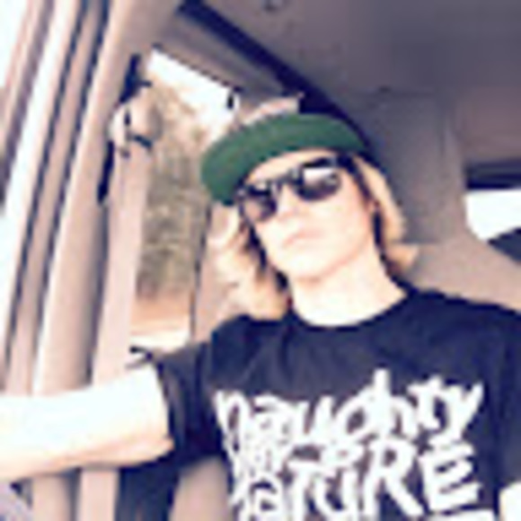 Profile Picture of Brad Cox (@bradcoxinc) on Poshmark