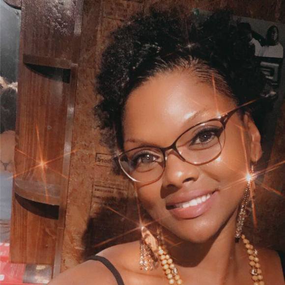 Profile Picture of Beverly Page (@1bevpage) on Poshmark