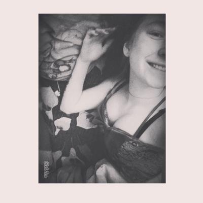 Profile Picture of Julia (@julia_koval) on Twitter