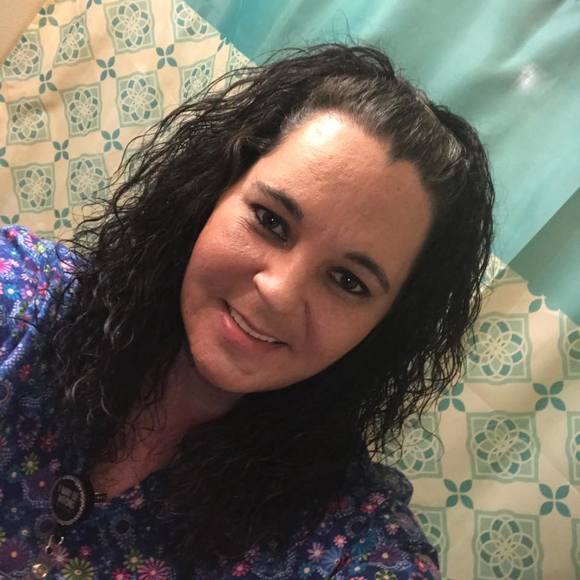 Profile Picture of Misty Thacker (@mistythacker) on Poshmark
