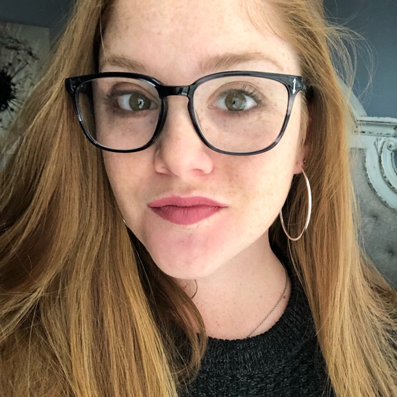 Profile Picture of Lauren Piemonte (@laurenpiemonte) on Poshmark