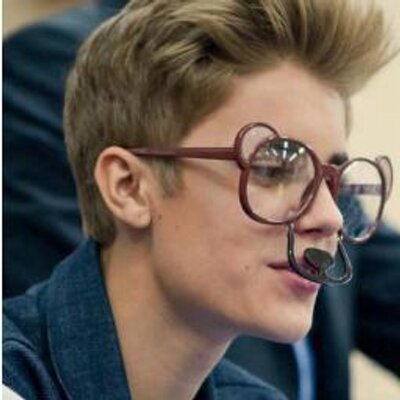 Profile Picture of Smile Justin Forever (@FanadeJustinBie) on Twitter