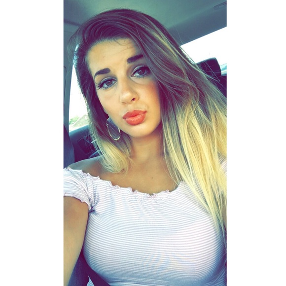 Profile Picture of Blerta Mehaj (@blertamehaj) on Poshmark