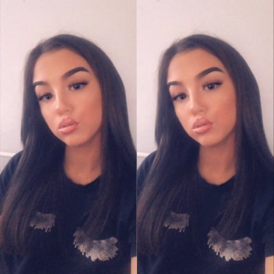 Profile Picture of Roslyn Moore (@roslynmoore_x) on Twitter
