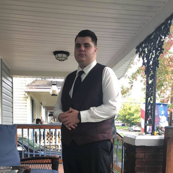 Profile Picture of Tim-tim Thomas (@trex5669) on Poshmark