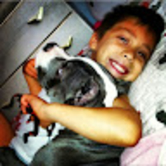 Profile Picture of Carlos Mackaveli (@diazfamily1139) on Poshmark