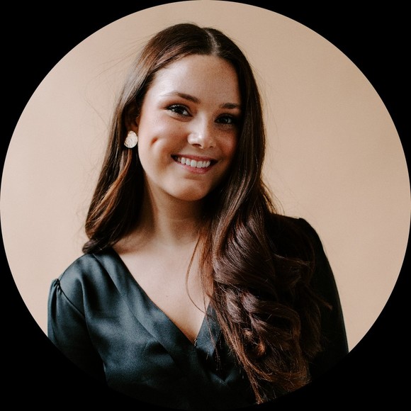 Profile Picture of Megan Hockinson (@megcrowe1894) on Poshmark
