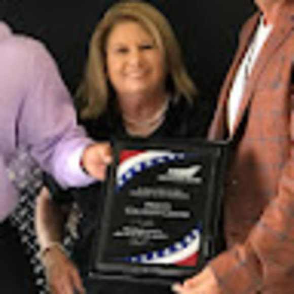 Profile Picture of Pam Owens (@pamowens0218) on Poshmark