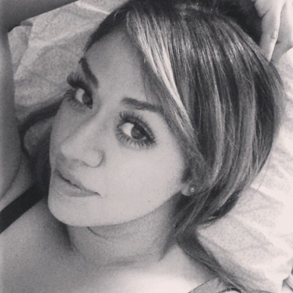 Profile Picture of Wendy Leyva (@ms_wleyva11) on Poshmark