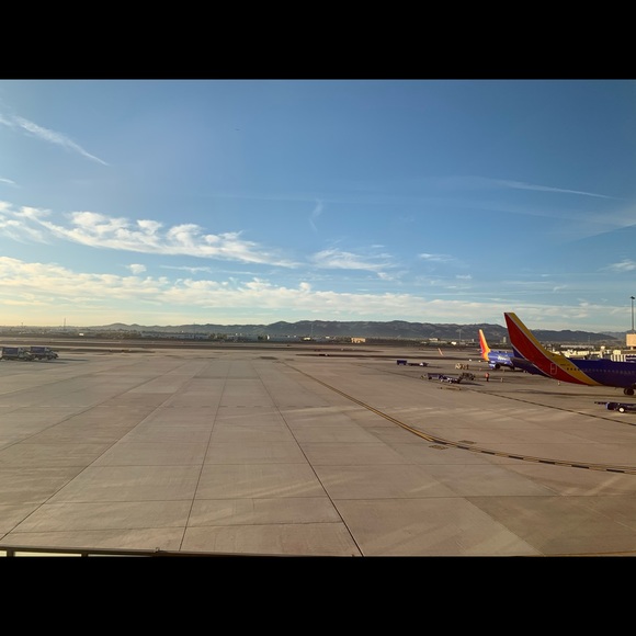 Profile Picture of Omar Hernandez (@omar5055) on Poshmark