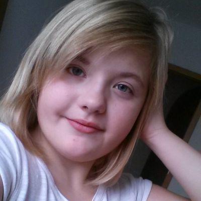 Profile Picture of Vanessa Schell (@nessico_) on Twitter