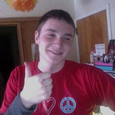 Profile Picture of Frank Lauth (@AmeliaFrankHart) on Twitter