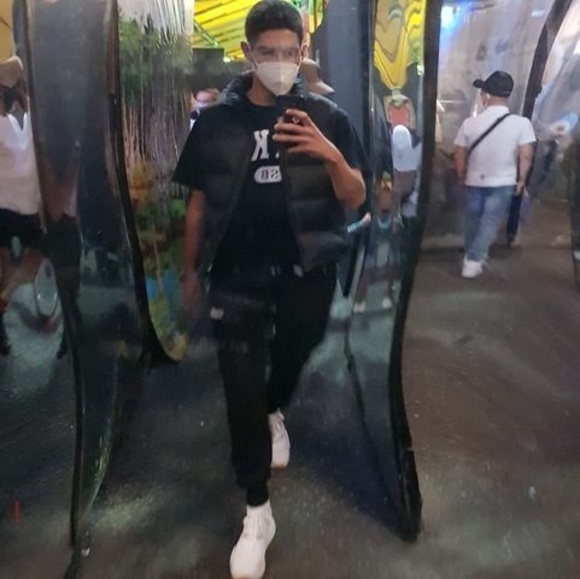 Profile Picture of Daniel Gus (@danny_boy9169) on Poshmark