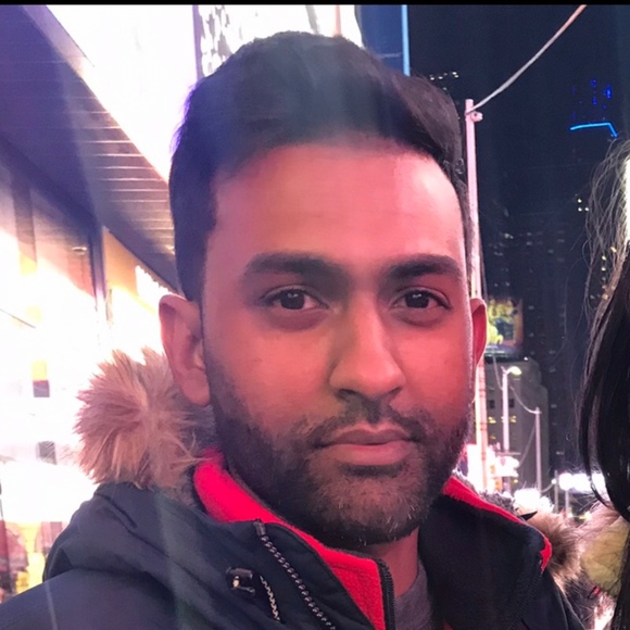 Profile Picture of Rickey Singh (@rickey19901) on Poshmark