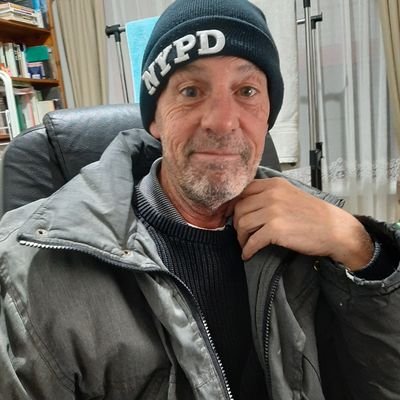 Profile Picture of David Ure (@DavidUr54674247) on Twitter