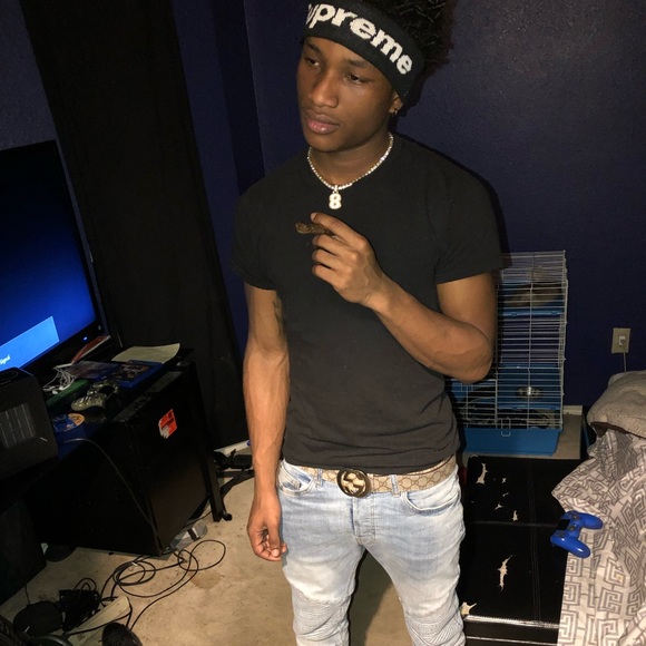 Profile Picture of Bobby Manley (@0nly_1trippie) on Poshmark