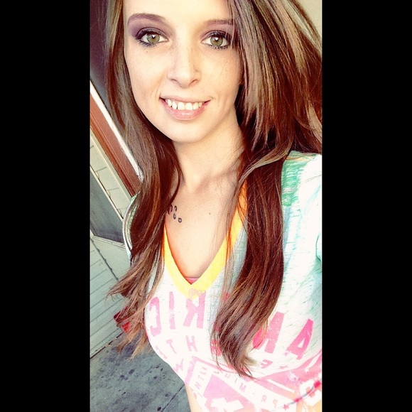 Profile Picture of Alyssa Colbert (@acolbert09) on Poshmark