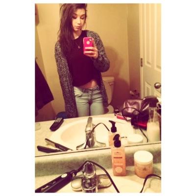 Profile Picture of Katelyn Dumont (@Katelyn_Dumont) on Twitter