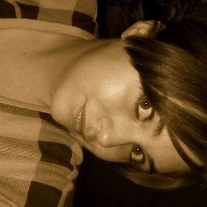Profile Picture of Lyndsey Loo (@browneyesbeauty2007) on Myspace