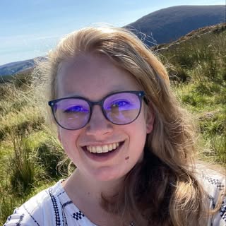 Profile Picture of Meredith Bee (@meredithbee1) on Instagram