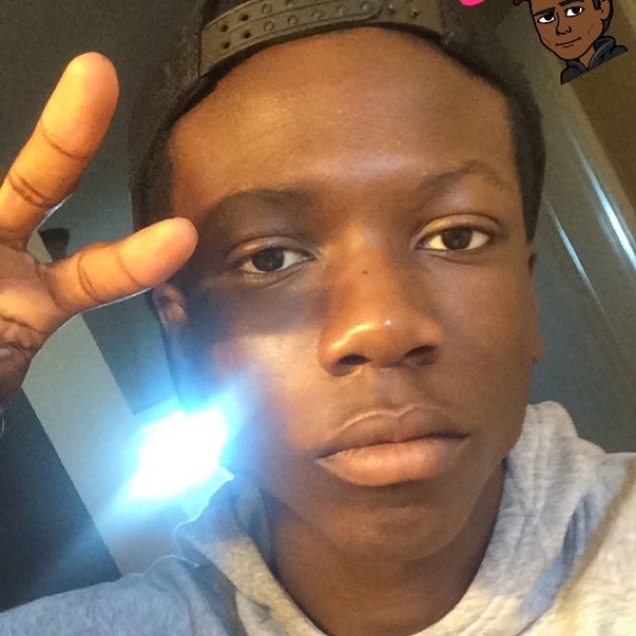 Profile Picture of Randy Daniels (@randylikesshoes) on Poshmark