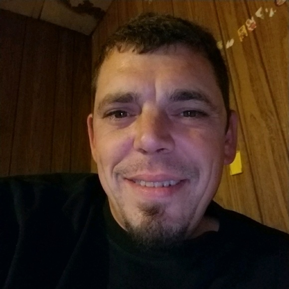 Profile Picture of Dustin Short (@dustyshorts) on Poshmark