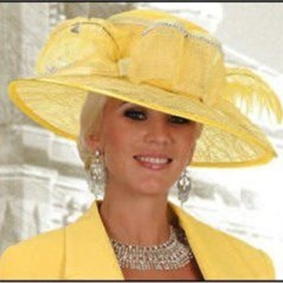 Profile Picture of Gay Guyn-keene (@gleekeene) on Poshmark