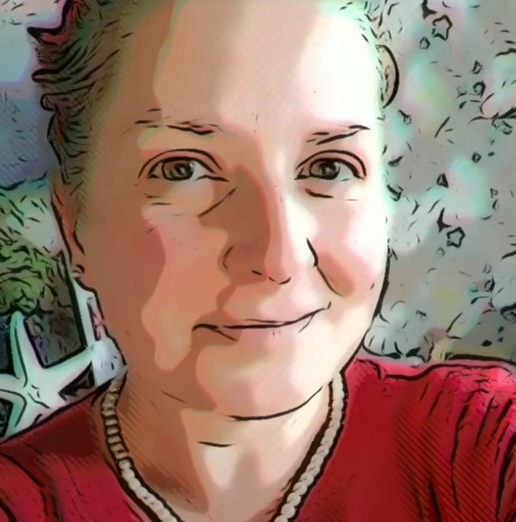 Profile Picture of Cheryl Edmonds (@cheryledmonds) on Poshmark