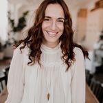 Profile Picture of Elizabeth McKellar ✨ Award-winning Destination Wedding Planner (@thenouveauromantics) on Instagram