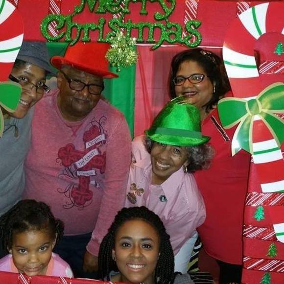 Profile Picture of James Giron (@jgiron4733) on Poshmark