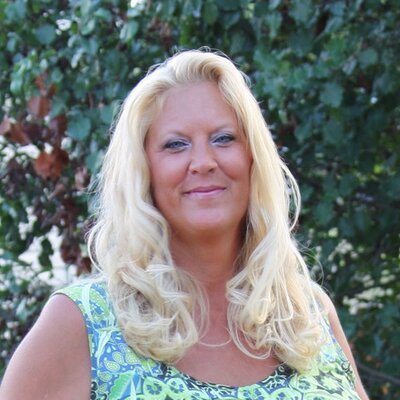 Profile Picture of Teri Cunningham (@TeriCu) on Twitter